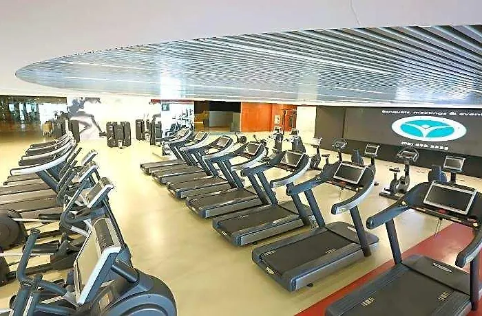Vs فندق